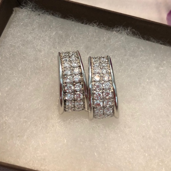 Silpada Cubic Zirconia Sterling Silver Earrings P1395 - Picture 7 of 17